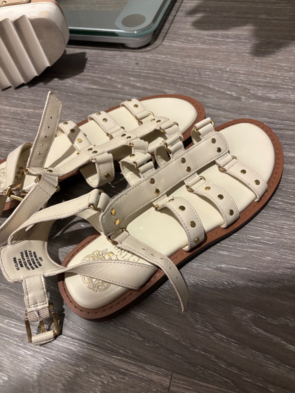 Vince Camuto Women's Cream and Tan Sandals